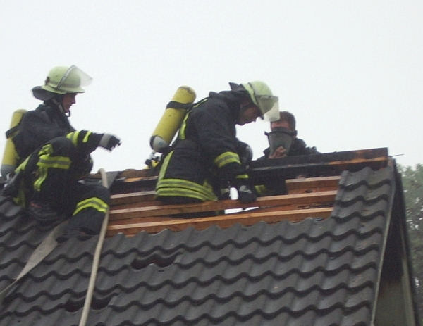 Gebäudebrand 13