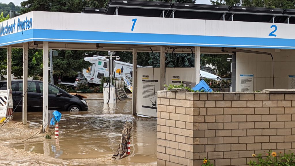 Hochwasser Ahrtal 13 neuenahr02