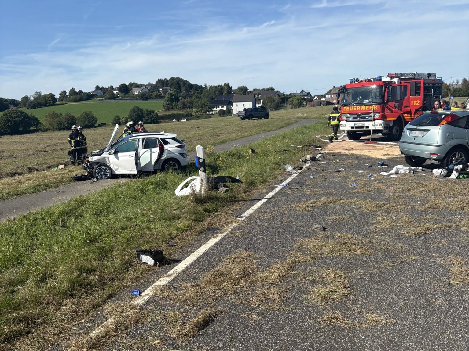 Verkehrsunfall Person eingeklemmt 3 vu 19 09 2025 l254 st katharinen 11